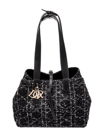 Cannage Dior Toujours Large 2024