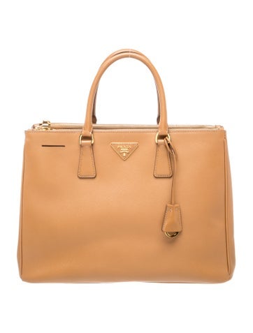Saffiano Leather Galleria Double Zip Large