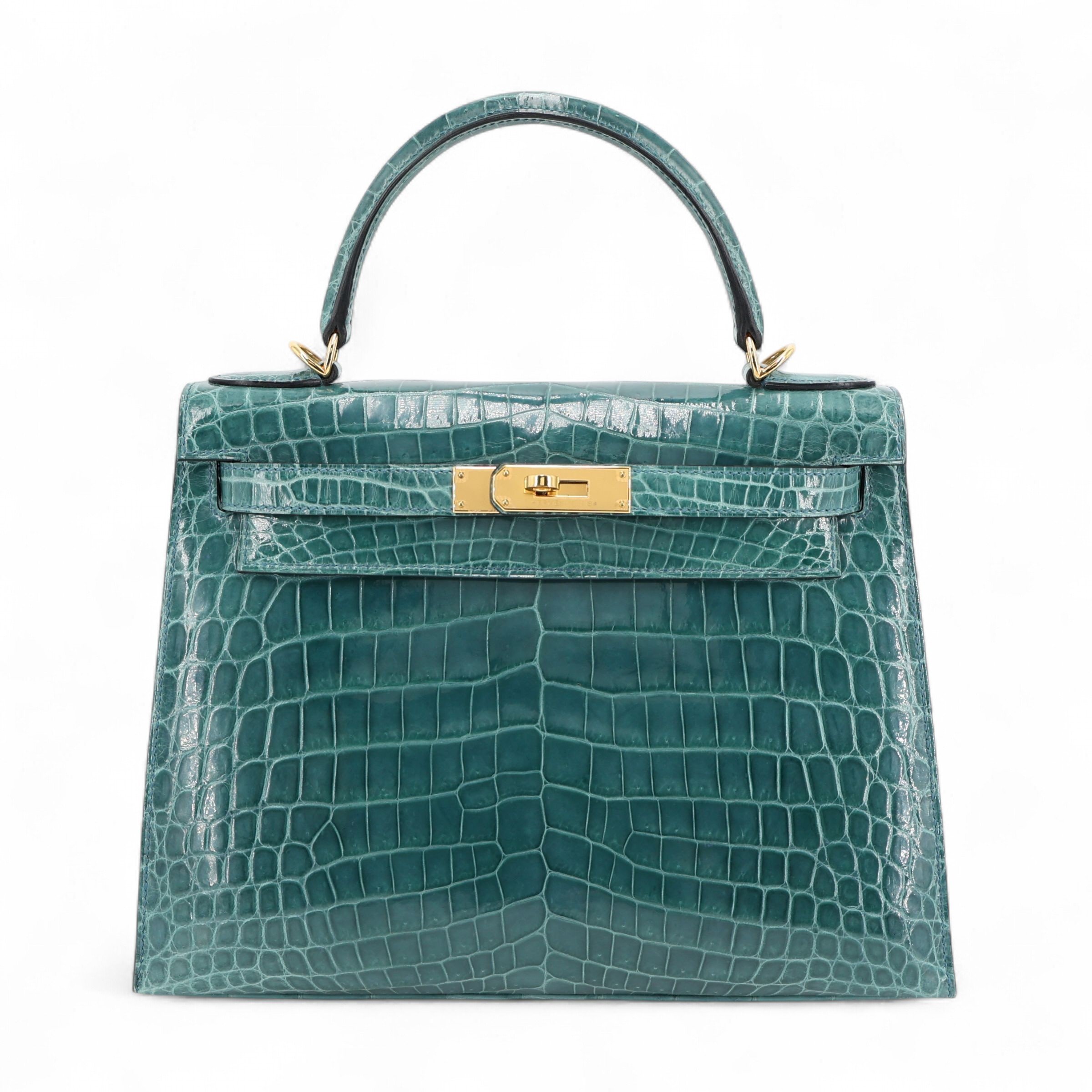 Hermes Excellent ( Rank SA ) HERMÈS Kelly 28 Sellier Colvert (1P) Shiny Niloticus Crocodile Gold hardware T (2015)