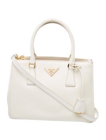 Saffiano Leather Galleria Double Zip Small