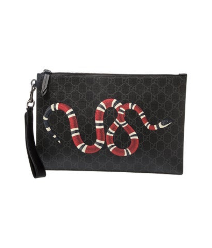 Gucci Gg Supreme Clutch