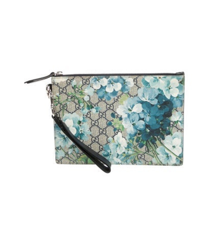 Gucci Gg Supreme Clutch