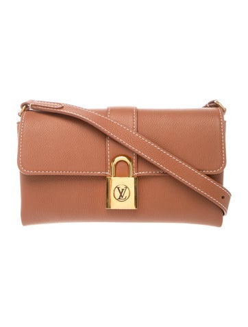 Vernis Patent Leather Wallet on Chain Low Key
