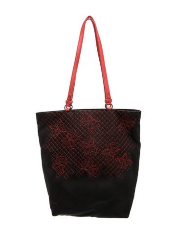 Bottega Veneta Intrecciato Knot