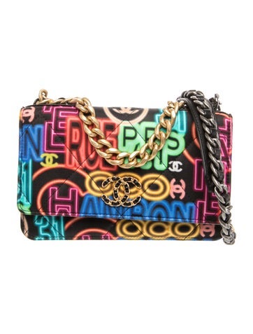 19 Graffiti Wallet On Chain