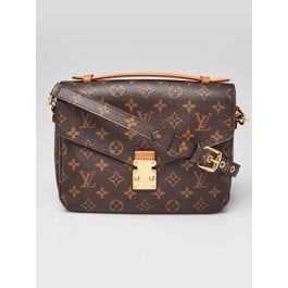 Louis Vuitton Monogram Canvas Pochette Metis Bag