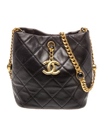 Lock My Treasures Bucket Bag