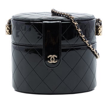CC Quilted Patent Round Vanity Clutch With Chain