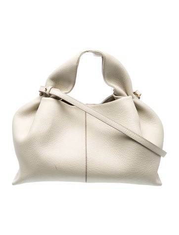 Leather Numéro Neuf