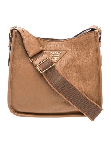 Vitello Daino Leather Messenger Bag Medium