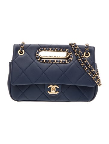 A Real Catch Flap Bag