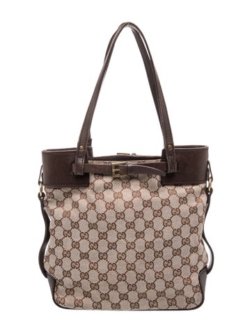 GG Canvas Shoulder Bag