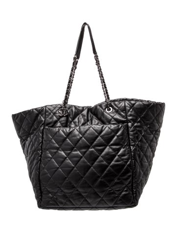 Week End On Mars Tote