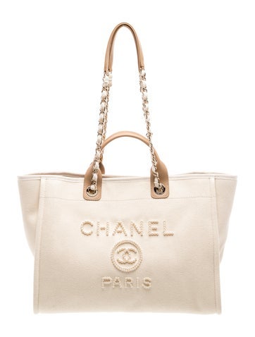 Medium Pearl Deauville Shopping Tote