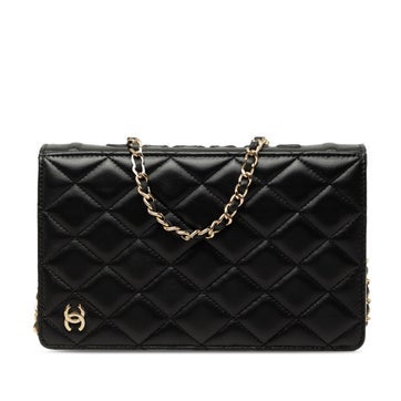 Quilted Lambskin Book Wallet On Chain