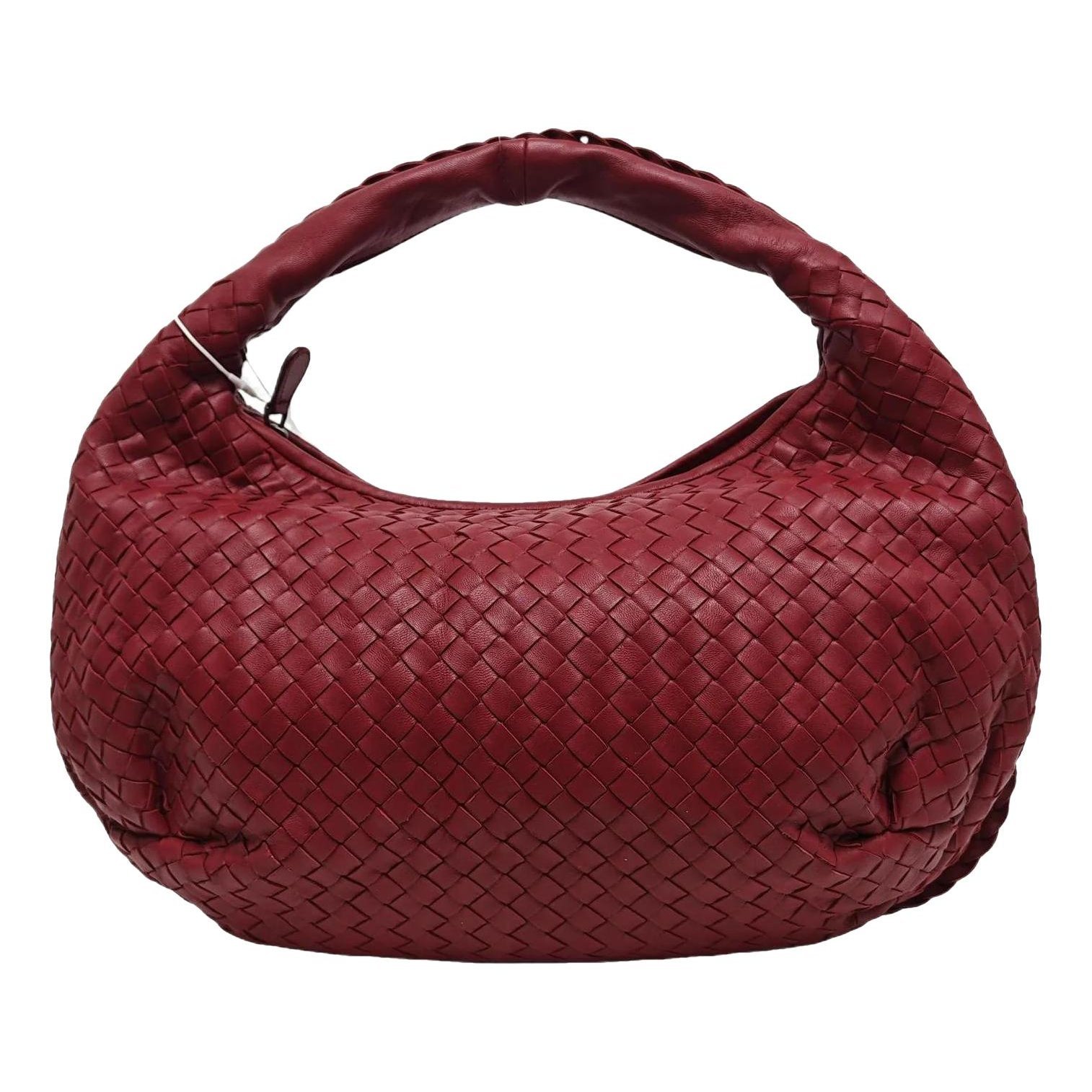 Veneta leather bag