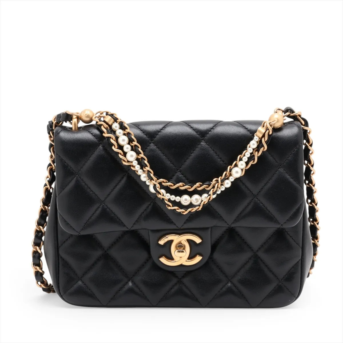 Chanel Matelasse Lambskin Chain Shoulder Bag Black Gold Metal Fittings random pl