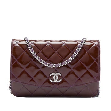 CC Quilted Patent Brilliant Wallet On Chain