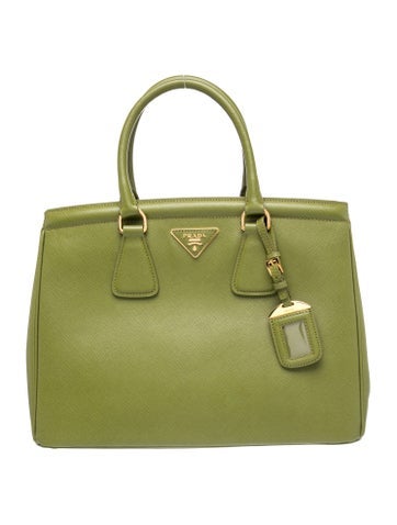 Saffiano Leather Parabole Medium