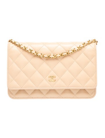 Classic Quilted Wallet On Chain