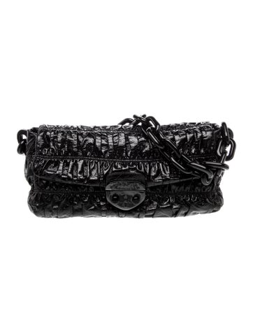 Leather Vernice Gaufre Shoulder Bag Medium
