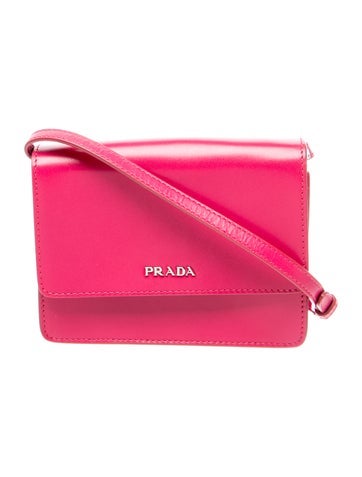 Signature Crossbody Bag