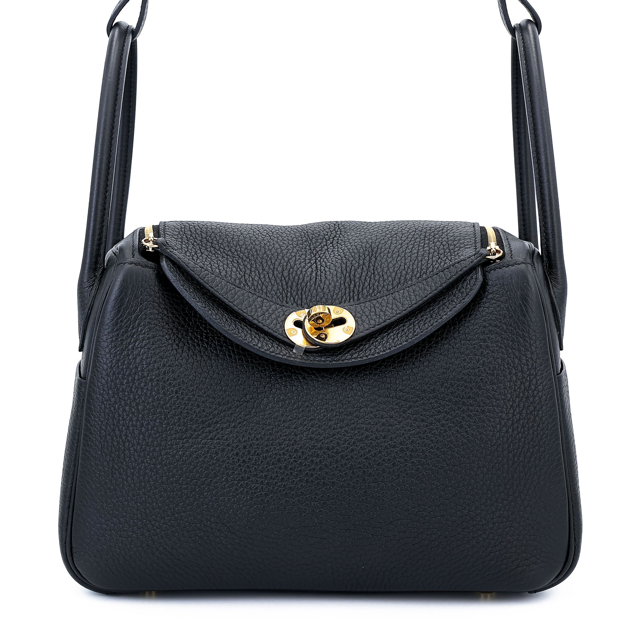 Hermes Very Good ( Rank A) HERMÈS Lindy 26 Noir (89) Clemence Gold hardware B (2023)