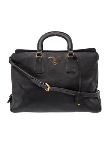 Enameled Metal Triangle Galleria Double Zip