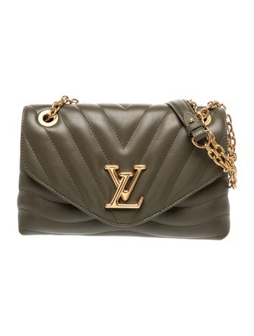 Louis Vuitton Quilted New Wave Chain MM