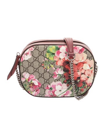 GG Supreme Shoulder Bag