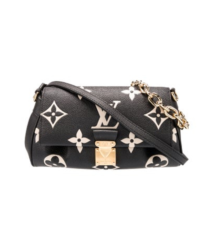 Louis Vuitton Vuitton Monogram Giant Favorite