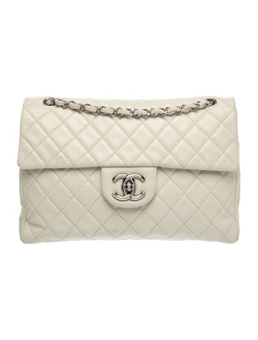 Caviar Soft Maxi Flap Bag