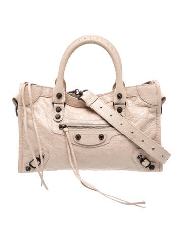 Leather Classic City Small 2024