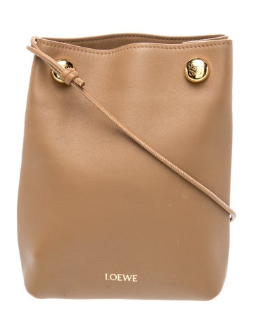 Leather Pebble Soft Pouch in Smooth Calfskin Leather Small