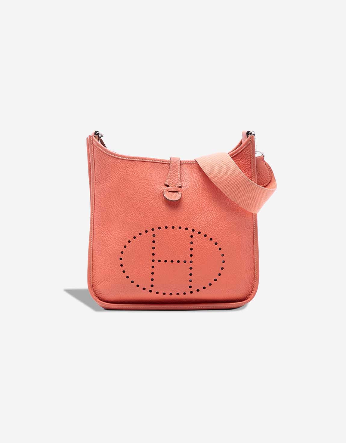 
		Evelyne 29 Clémence Flamingo    