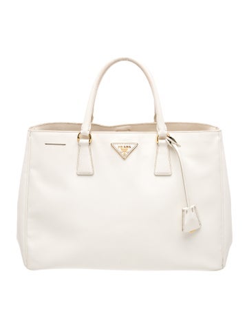 Saffiano Lux Leather Galleria Tote Large