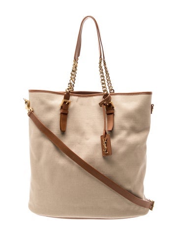 Signature Bucket Bag 2023
