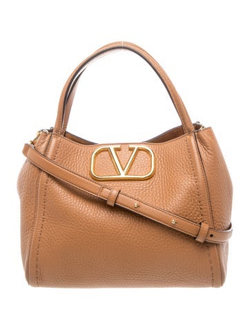 Vlogo Garavani Alltime Leather Tote Bag Medium
