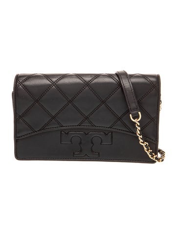 Signature Shoulder Bag