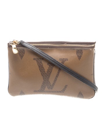 Monogram Giant Pochette