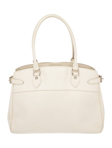 Epi Leather Passy GM