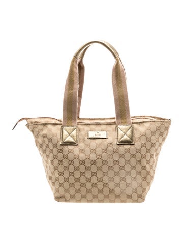 GG Canvas Shoulder Bag Medium
