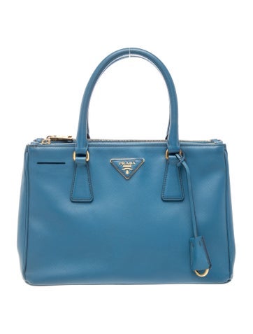 Saffiano Leather Galleria Double Zip Small