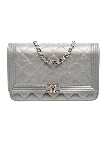 Boy Wallet On Chain