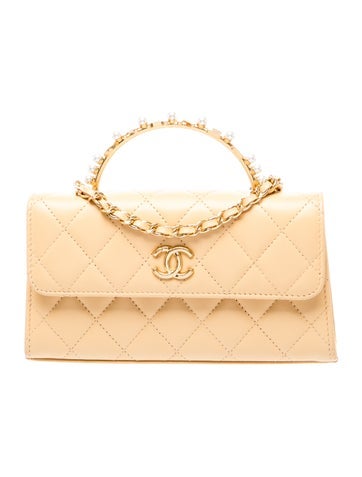 Pearl Top Handle Clutch w/ Chain