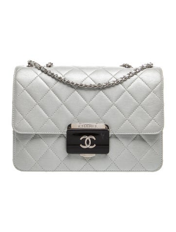 Medium Beauty Lock Flap Bag