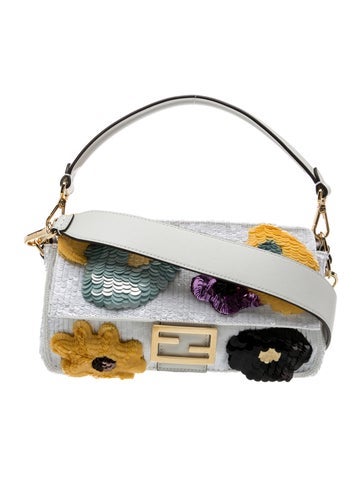 Sequins Baguette Medium 2026