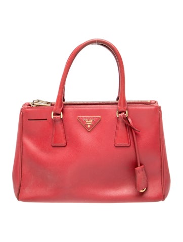 Saffiano Leather Galleria Double Zip Medium