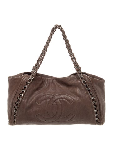 Modern Chain E/W Tote