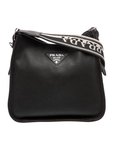 Vitello Daino Leather Shoulder Bag